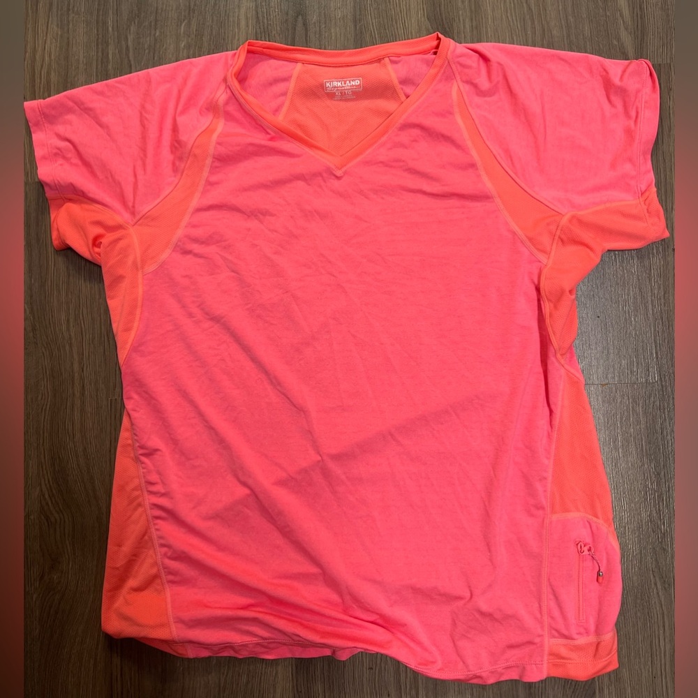 ⭐️ 3/$20 Kirkland Athletic T Shirt
